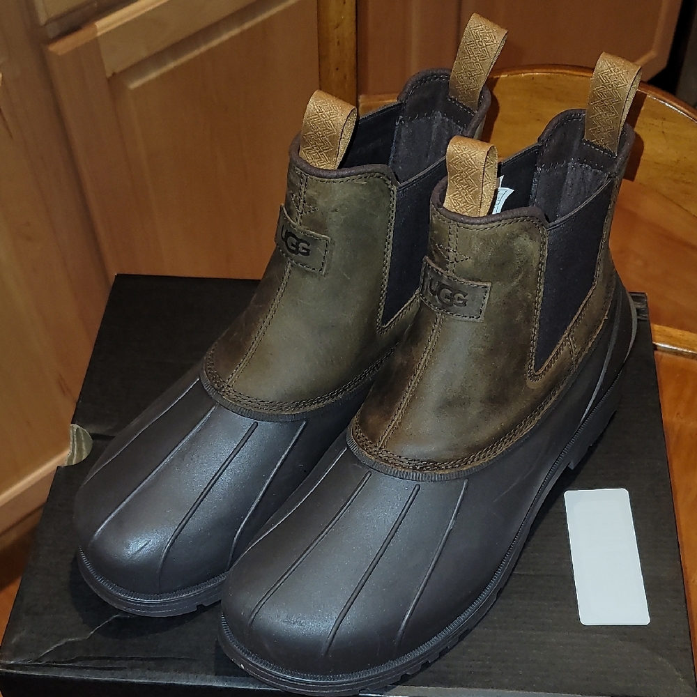 UGG Men's Dark Brown and Black Rain Boots